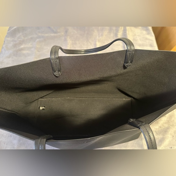 Victoria Secret Large Tote - Picture 4 of 6